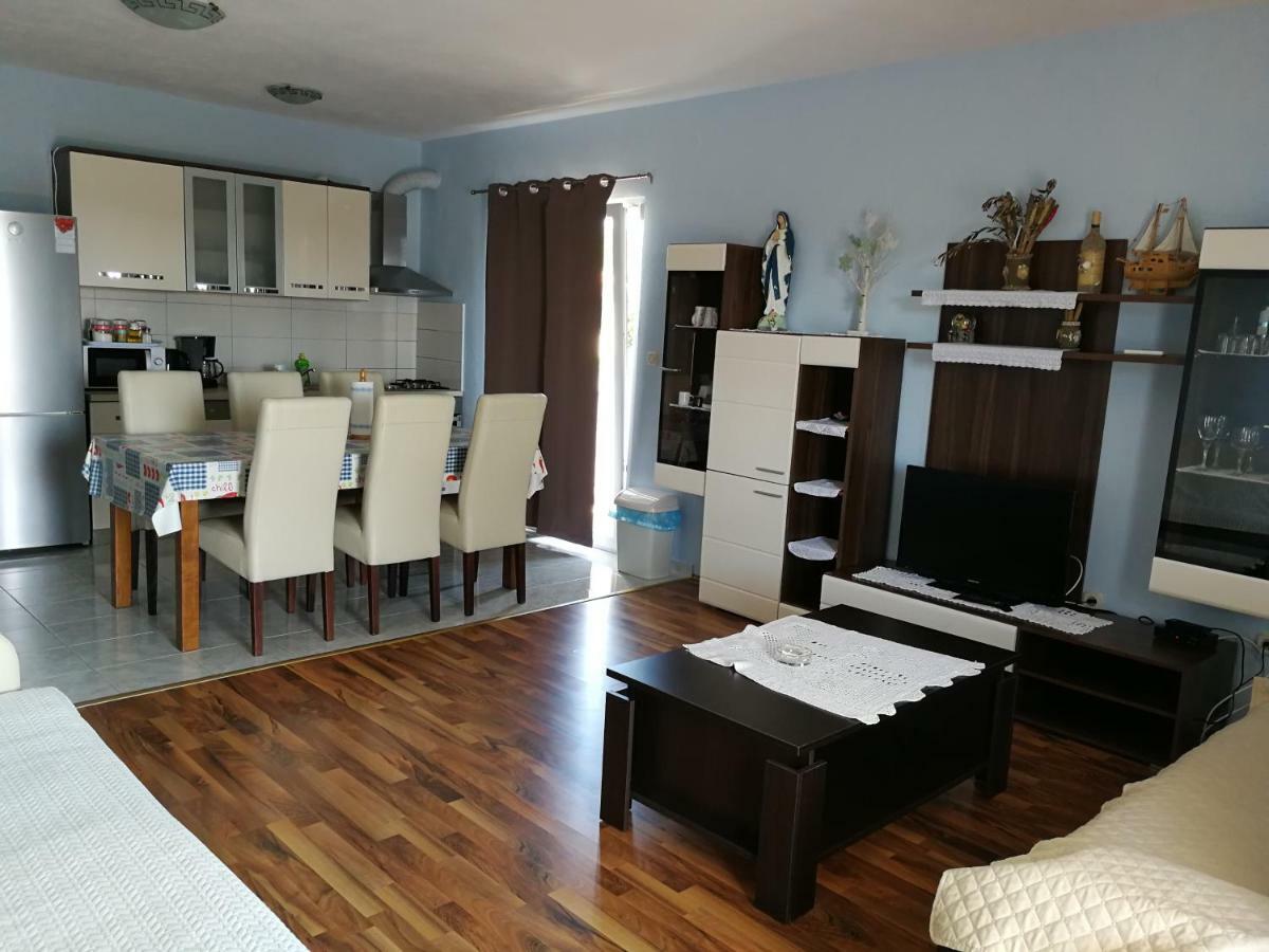 Apartments N&M Sukošan Dış mekan fotoğraf